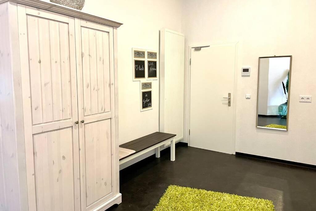 Villa Einhorn: Altstadt Loft Mit Privater Terrasse Goslar Bagian luar foto