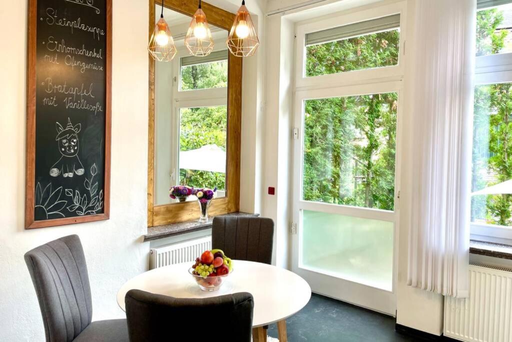 Villa Einhorn: Altstadt Loft Mit Privater Terrasse Goslar Bagian luar foto